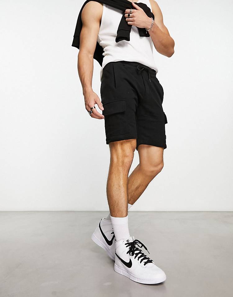 Jack & Jones Intelligence cargo jersey short in black